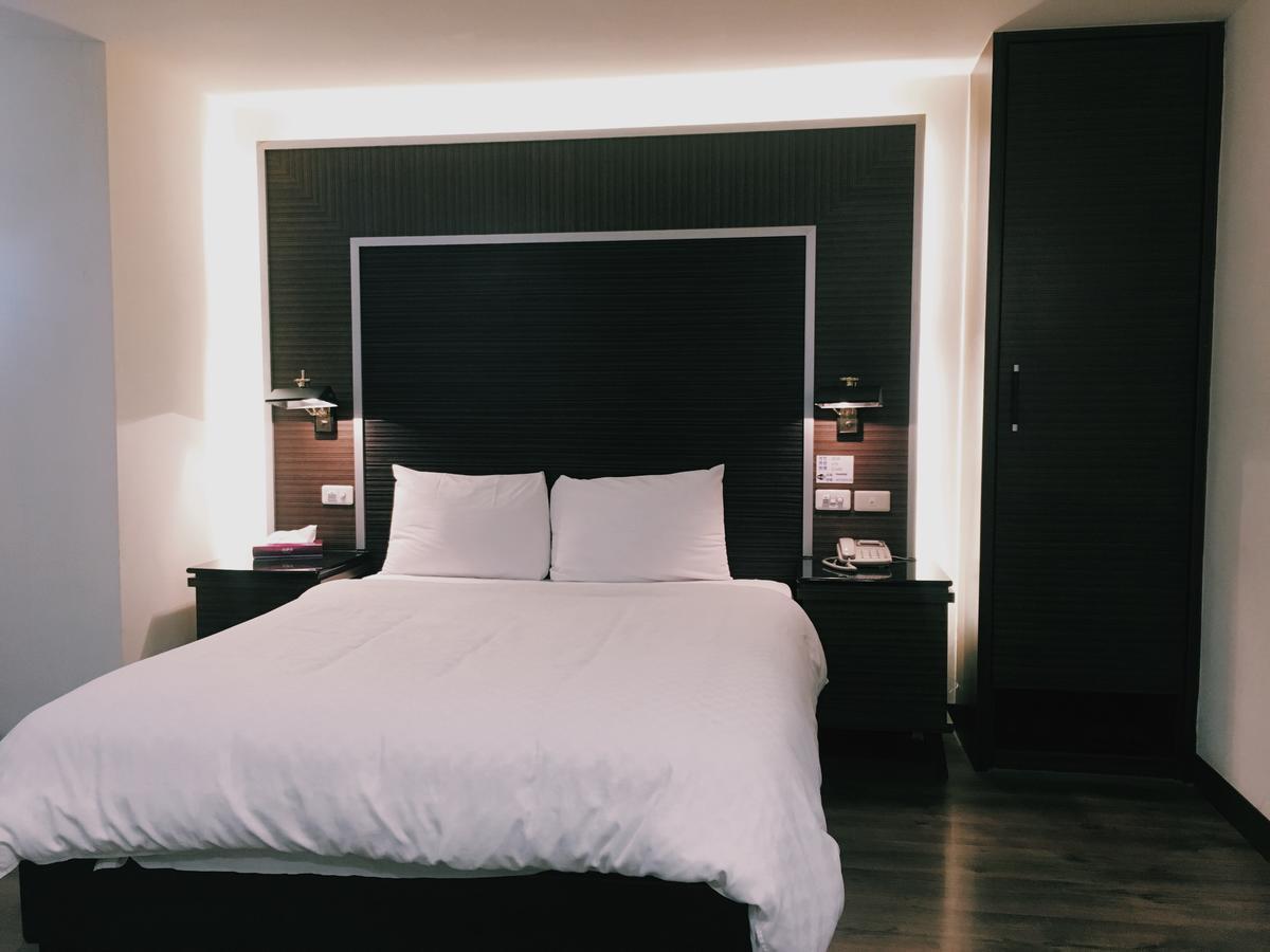 Hua Tai Hotel Hsinchu City Exterior photo