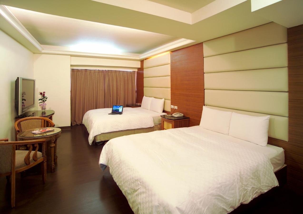 Hua Tai Hotel Hsinchu City Exterior photo